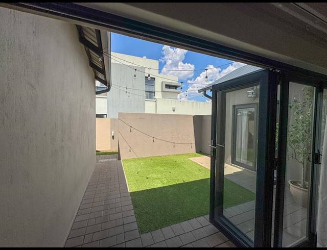 3 BEDROOM HOUSE FOR SALE IN MIDSTREAM MEADOWS